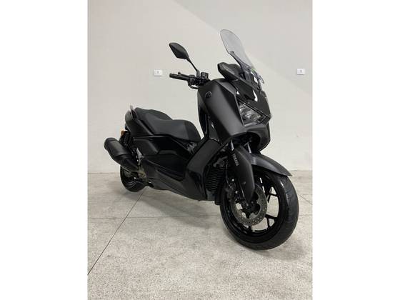 YAMAHA XMAX 300 CONNECTED ABS YAMAHA XMAX 300 CONNECTED ABS